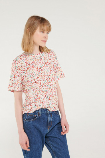 CAMISETA FLORES CUELLO REDONDO