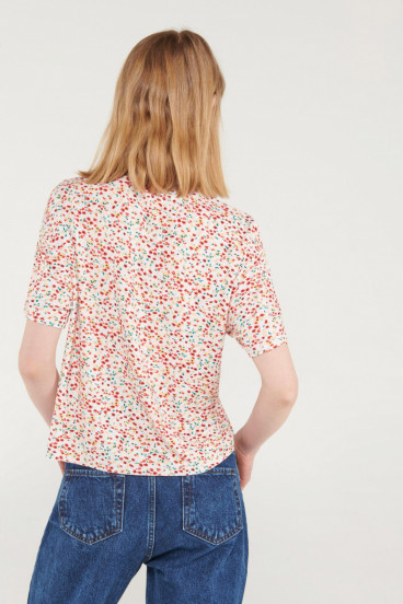 CAMISETA FLORES CUELLO REDONDO