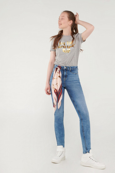 CAMISETA CUELLO REDONDO ESTAMPADA