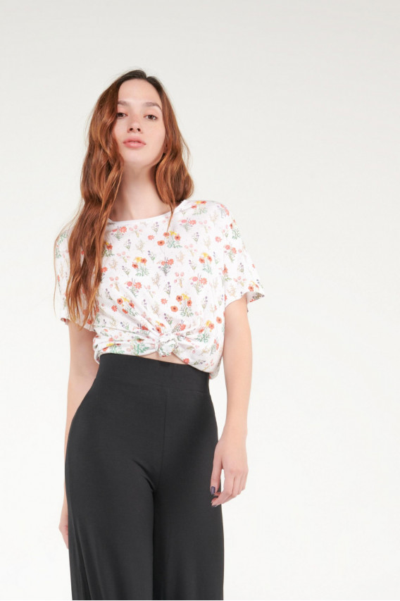 CAMISETA ESTAMPADO FLORES