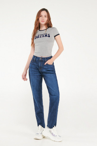 CAMISETA CUELLO EN CONTRASTE