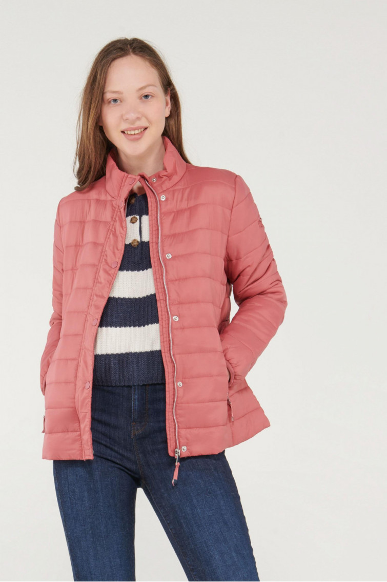 CHAQUETA CUELLO ALTO