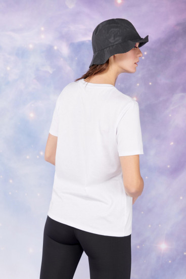 Camiseta cuello redondo manga corta, con estampado de la nasa