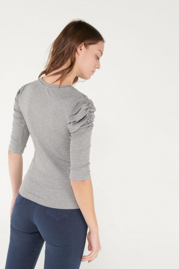 Camiseta en rib unicolor manga corta con recogido