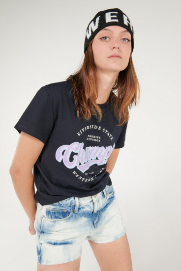 Camiseta cuello redondo, manga corta con estampado