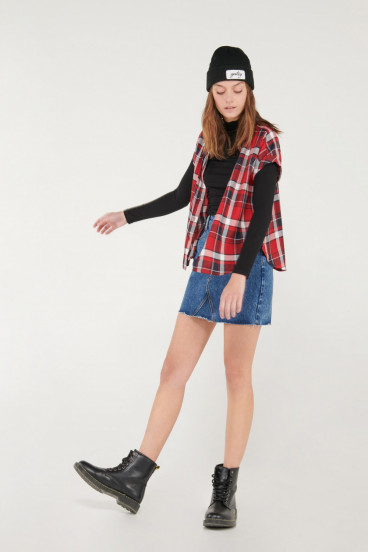 Camiseta cuello alto, manga larga unicolor con arandela en hombro