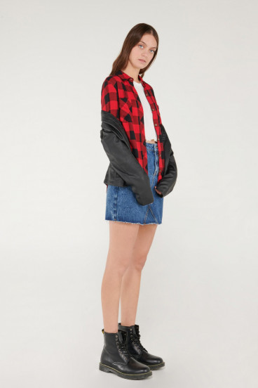 Falda de jean con bolsillos