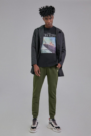 Camiseta manga corta con estampado en frente de Rey Leon.