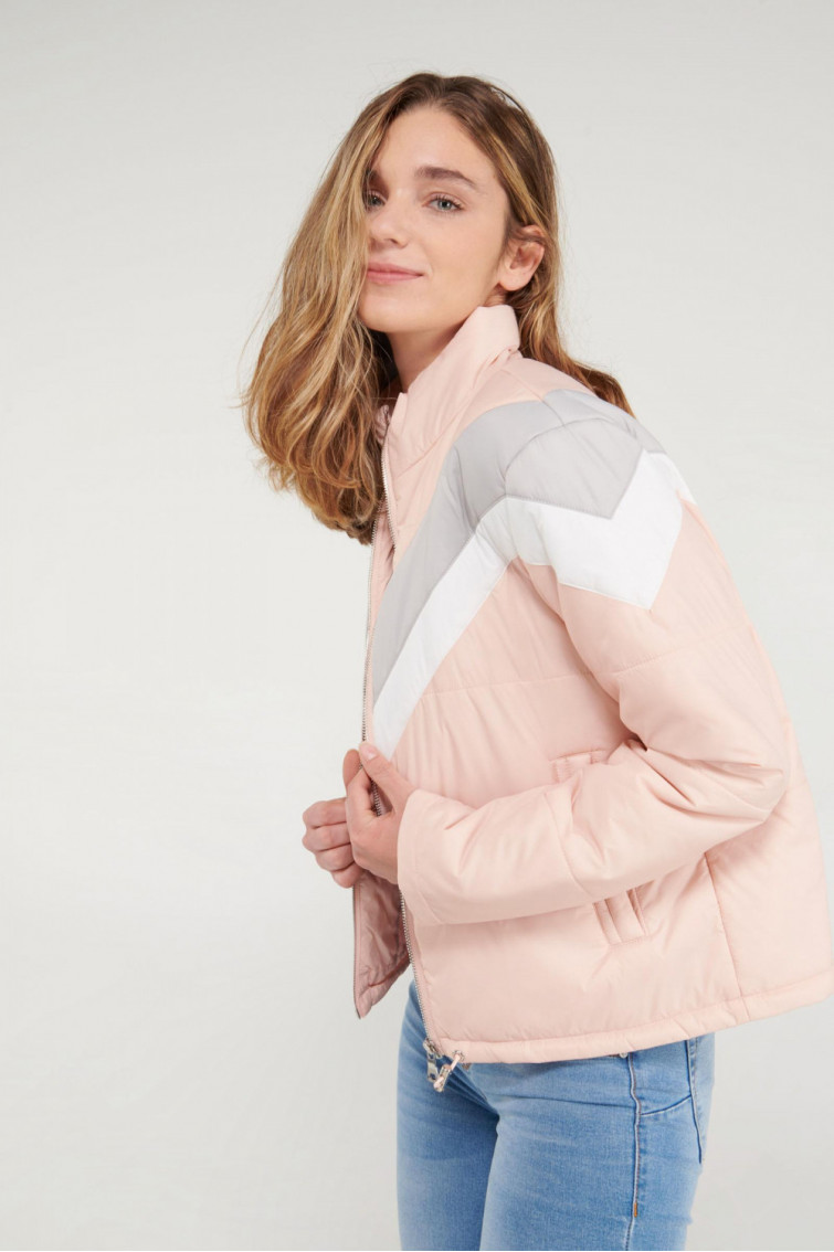 Chaqueta acolchada cuello alto