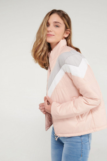 Chaqueta acolchada cuello alto