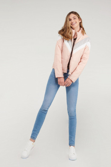 Chaqueta acolchada cuello alto