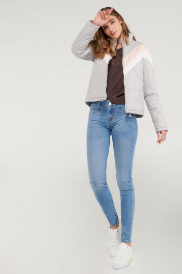Chaqueta acolchada cuello alto