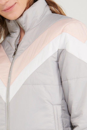 chaqueta-acolchada-cuello-alto