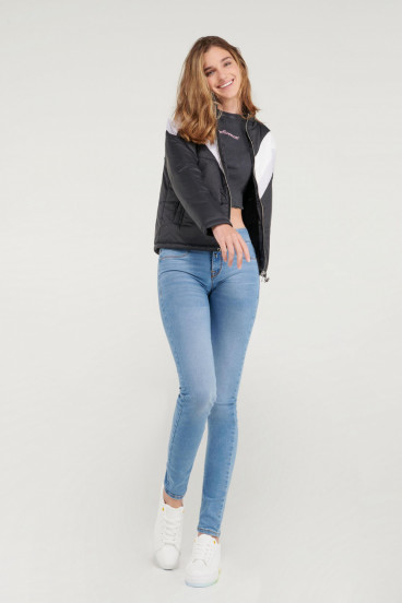 Chaqueta acolchada cuello alto