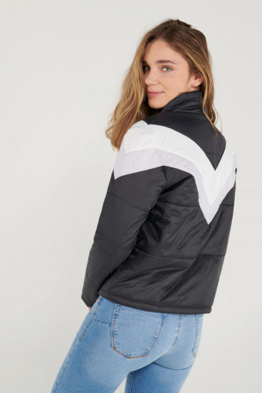 Chaqueta acolchada cuello alto