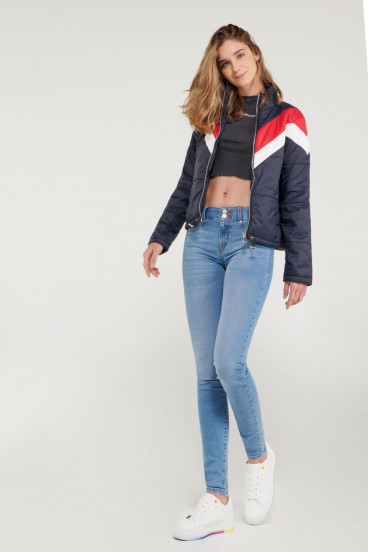 Chaqueta acolchada cuello alto
