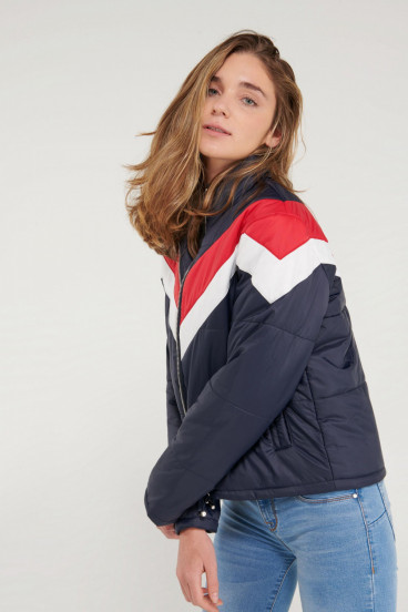 Chaqueta acolchada cuello alto