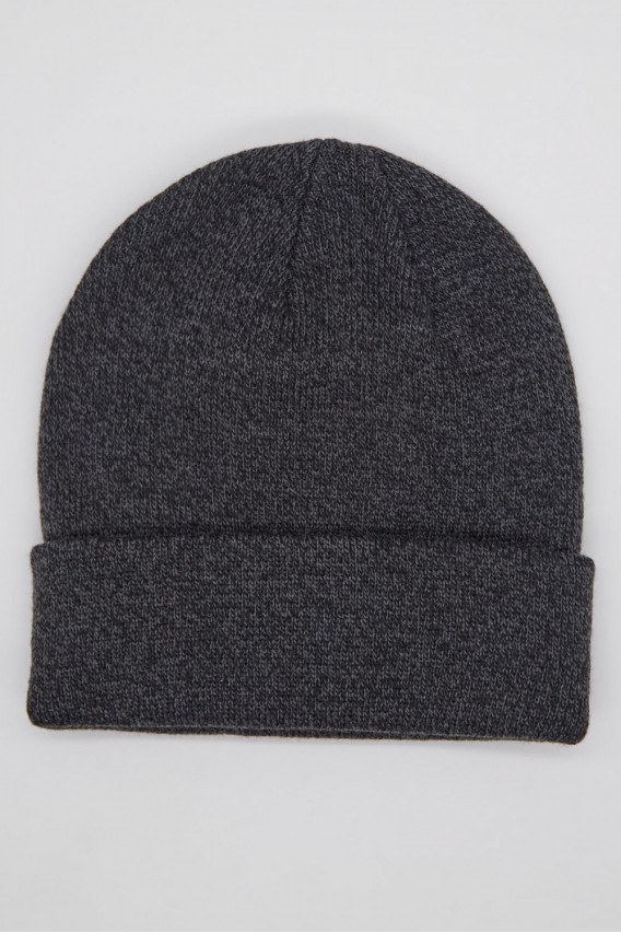 Gorro con aplique