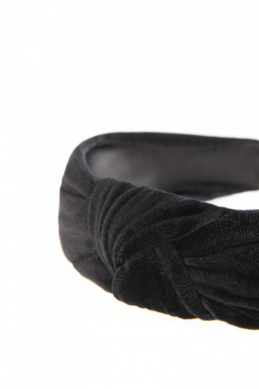 Diadema tela acabado brillante.