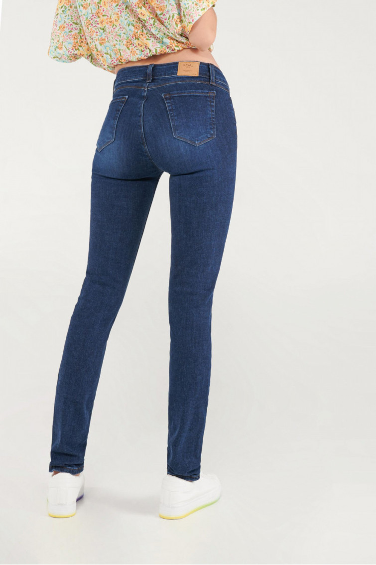 Jean curvy