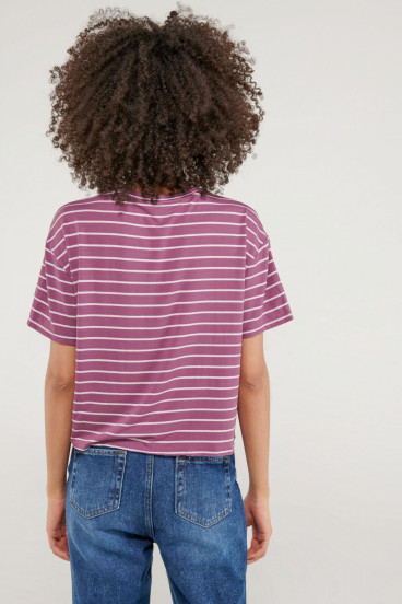 Camiseta básica, manga corta.