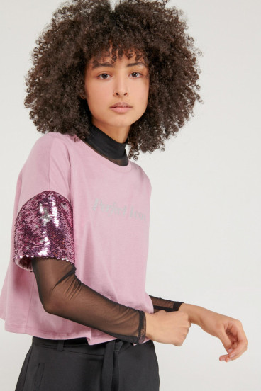 Camiseta estampada manga corta en lentejuelas, estampado en shimmer