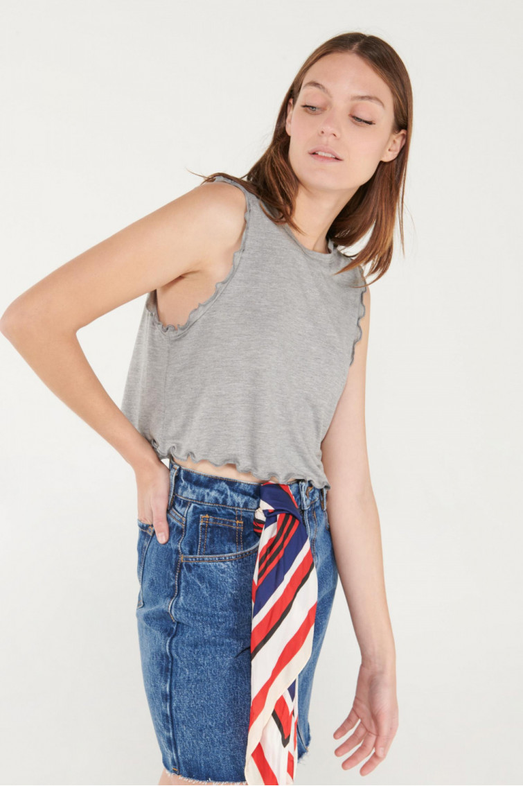 Camiseta esqueleto, cuello redondo con arandela unicolor young