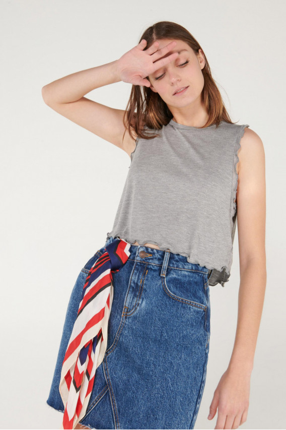 Camiseta esqueleto, cuello redondo con arandela unicolor young