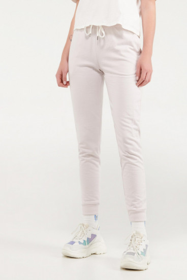 Jogger femenino sin estampado y bolsillos.