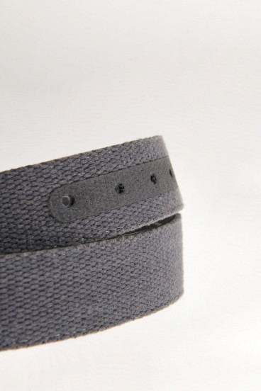 Cinturon unicolor negro -reversible hebilla metalica
