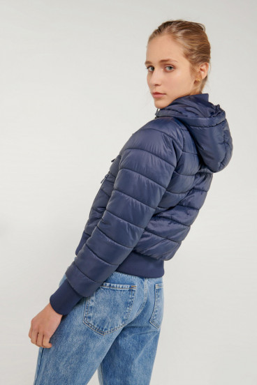 Chaqueta acolchada con capota