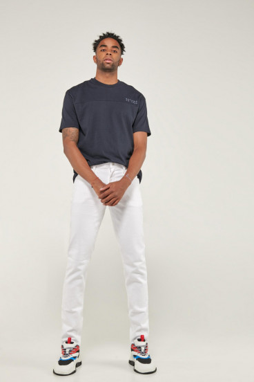 Pantalon unicolor slim
