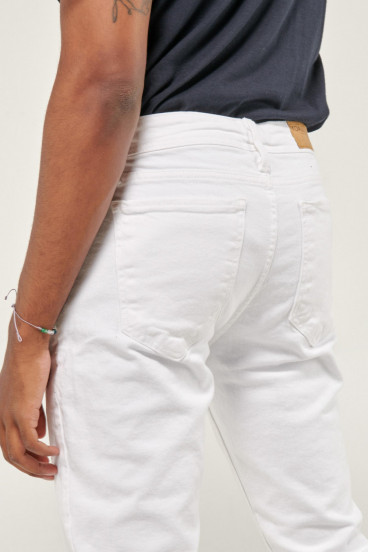 Pantalon unicolor slim