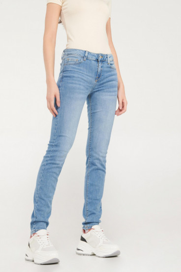 Jean curvy