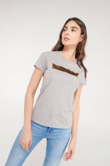 Camiseta básica, cuello redondo, estampada.