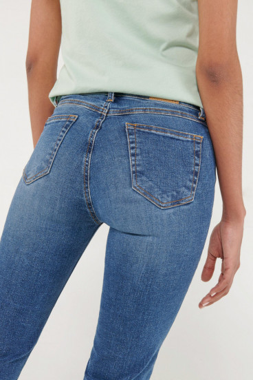 Jean curvy