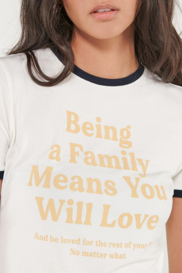 camiseta-cuello-redondo-manga-corta-con-puno-en-contraste-con-estampado