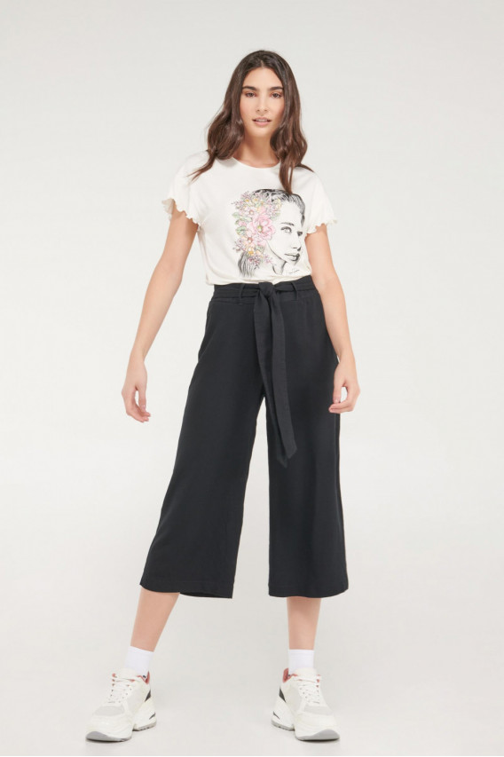 Camiseta estampada con perlas