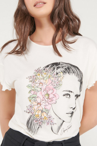 Camiseta estampada con perlas