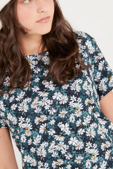 Camiseta básica manga corta con tela digital.