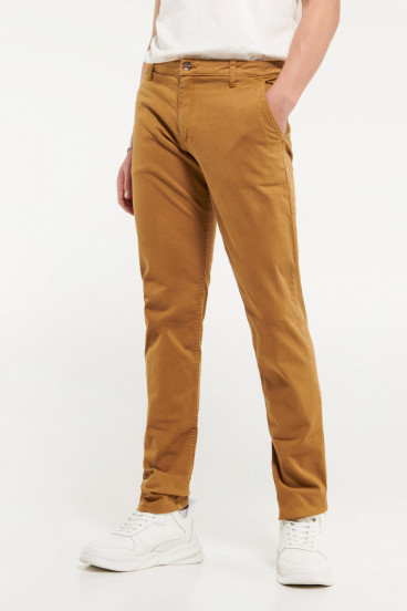 Pantalon unicolor tipo chino slim