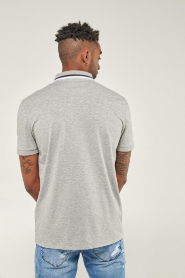 Camisa Polo manga corta, con cuello y puños tejidos