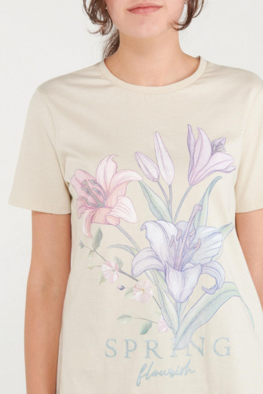 camiseta-manga-corta-con-estampado-en-frente