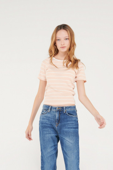 Camiseta básica, manga corta.