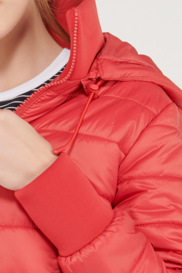chaqueta-acolchada-con-capota
