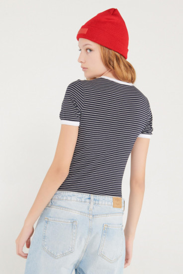 Body manga corta a rayas estampado.