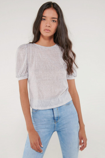 Camiseta chic manga corta con tela importada.