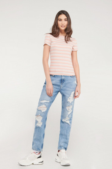 Camiseta básica, manga corta.