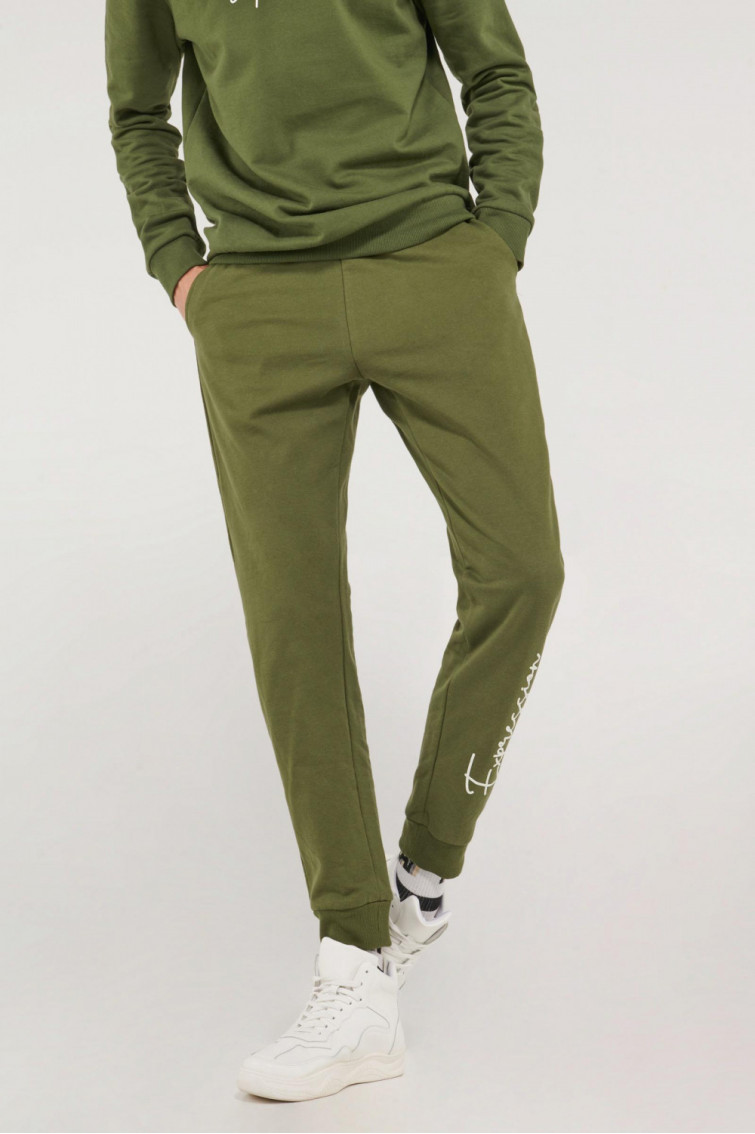 Jogger estampado loungewear.