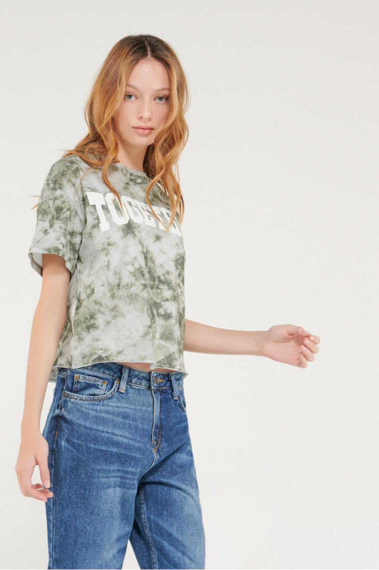 Camiseta manga corta y cuello redondo con estampado.